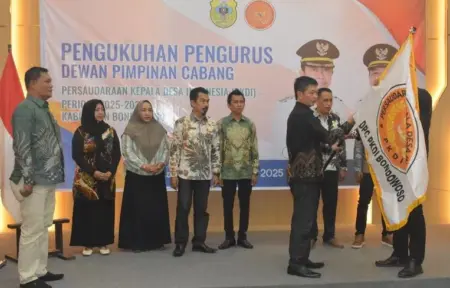 PKDI-MP Bondowoso Resmi Dikukuhkan, Isu Pengurangan Dana Desa Mengemuka Foto BeritaJatim.com