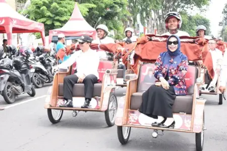 200 Becak Listrik Diberikan Presiden Prabowo untuk Pengemudi Lansia di Sidoarjo Foto BeritaJatim.com
