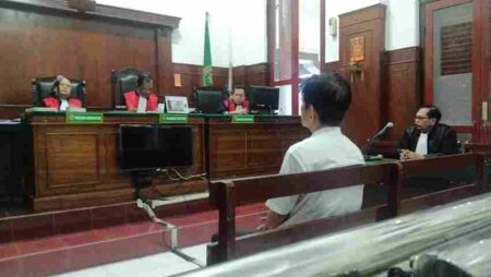Cabuli Cucu Usia 8 Tahun, Kakek di Surabaya Divonis 5 Tahun Penjara Foto BeritaJatim.com