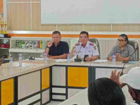 Dishub Surabaya Janji Bagikan Rompi Baru untuk Jukir Resmi Juni 2026 Foto BeritaJatim.com