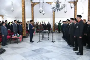 ASN Sumenep Tak Minat Ditempatkan di Pulau Masalembu, Bupati Janji Beri Perhatian Khusus Foto BeritaJatim.com