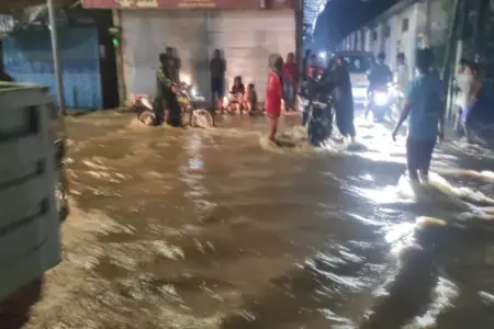 Banjir Rendam Sejumlah Desa di Cermee Bondowoso, 875 KK Terdampak Foto BeritaJatim.com