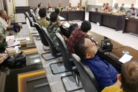 Distribusi Pupuk Bersubsidi via KDMP di Bondowoso Mulai Dibahas Foto BeritaJatim.com