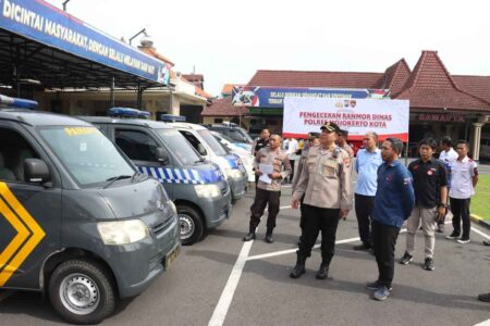 Pastikan Kesiapan Operasional Personel, Polres Mojokerto Kota Cek 317 Kendaraan Dinas Foto BeritaJatim.com