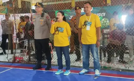 Resmi Dibuka, PWI Mojokerto Cup 2026 Jadi Wadah Pembinaan Atlet Futsal Pelajar Foto BeritaJatim.com