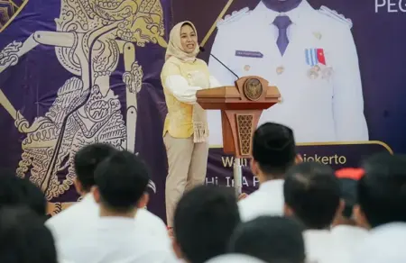 1.116 PPPK Paruh Waktu Kota Mojokerto Dapat Pembekalan, Ini Pesan Wali Kota Foto BeritaJatim.com