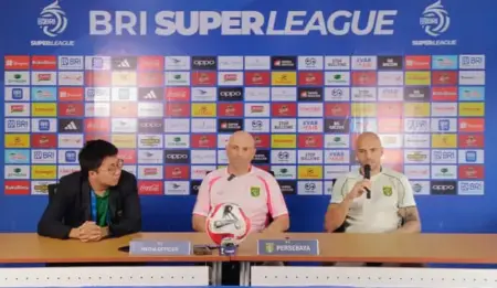 Tavares Sebut Dewa United Tim Sultan, Persebaya Siap Jalani Ujian Mental di GBT Foto BeritaJatim.com