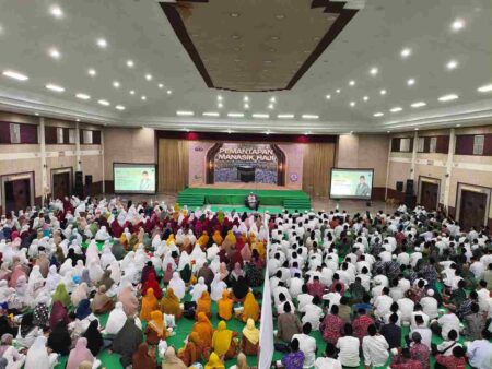 SIG Pabrik Tuban Fasilitasi Manasik Haji Gratis untuk Ribuan Calon Jamaah Foto BeritaJatim.com