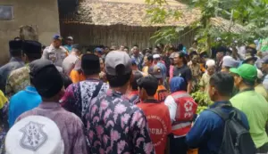 Nahas, Lansia Ditemukan Meninggal di Sumur Sedalam 12 Meter di Pamekasan Foto BeritaJatim.com