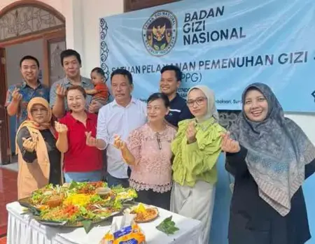 Dapur MBG Pacarkembang Resmi Beroperasi, Suplai 1.000 Paket Gizi untuk Pelajar Surabaya Foto BeritaJatim.com
