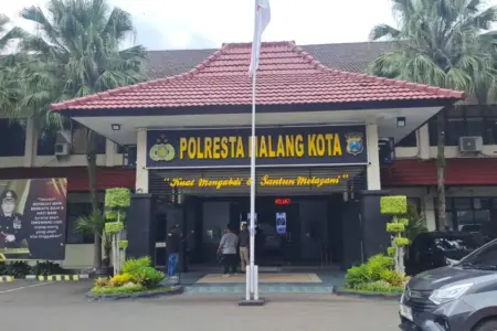 Yai Mim Tersangka Dugaan Pornografi, Ini Kata Kuasa Hukum Foto BeritaJatim.com