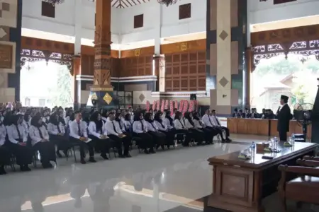 Kontrak PPPK 2021 Berakhir, Pemkab Tuban Siapkan Redistribusi ASN untuk Isi Kekosongan Guru Foto BeritaJatim.com