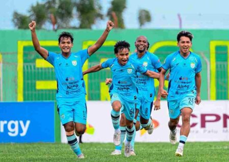 Bangkit di Palu, Persela Lamongan Taklukkan Persipal 3–1 Foto BeritaJatim.com