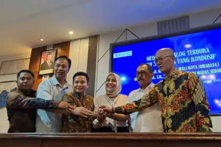Mediasi di Unitomo, Ketua Madas Cabut Laporan ke Polda Jatim Usai Bertemu Armuji Foto BeritaJatim.com