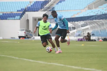 Finishing Jadi PR Persela Jelang Hadapi PSIS Semarang Foto BeritaJatim.com