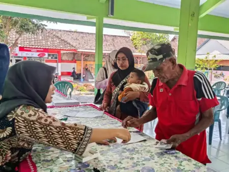 Banyak Identitas Penerima PKH Dipakai Judol, 3 Warga Lumajang Penerima Bansos Terbukti Foto BeritaJatim.com