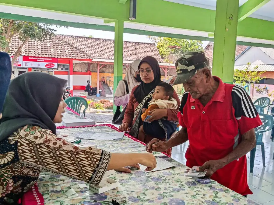 Banyak Identitas Penerima PKH Dipakai Judol, 3 Warga Lumajang Penerima Bansos Terbukti Foto BeritaJatim.com