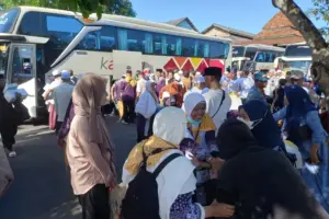 Cuaca Ekstrem, 346 Jemaah Haji Kepulauan Sumenep Tak Perlu ke Daratan untuk Manasik Foto BeritaJatim.com