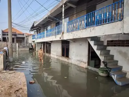 Waspada Potensi Banjir Rob 16-31 Januari 2026 di Pesisir Jatim: Surabaya hingga Tuban Foto BeritaJatim.com