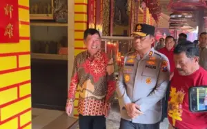 Kapolda Jatim Tinjau Klenteng Eng An Kiong Malang, Pastikan Imlek Aman Foto BeritaJatim.com