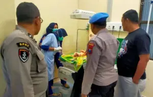 Bayi yang ‘Dibuang’ Itu Alami Luka Robek di Leher Foto BeritaJatim.com