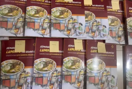 Bedah Buku Semangkuk Lumintu ing Brantas: Upaya Penyelamatan Sejarah Soto Kambing Khas Malangan Foto BeritaJatim.com