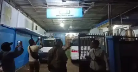 Angin Puting Beliung Terjang Probolinggo, Dapur MBG dan Puluhan Rumah Rusak Foto BeritaJatim.com