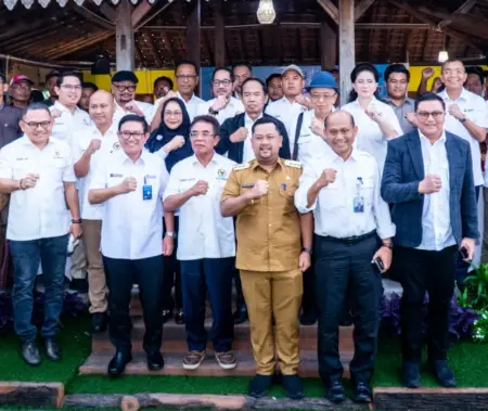 Subsidi Pupuk Perikanan 2026 Cair, 28 Ribu Hektare Tambak di Kabupaten Gresik Kembali Bergairah Foto BeritaJatim.com
