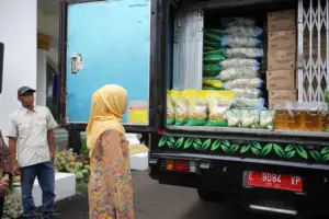 Stabilkan Harga Selama Ramadan, Pemkab Tuban Intensifkan Distribusi Program EPIK Mobile Foto BeritaJatim.com