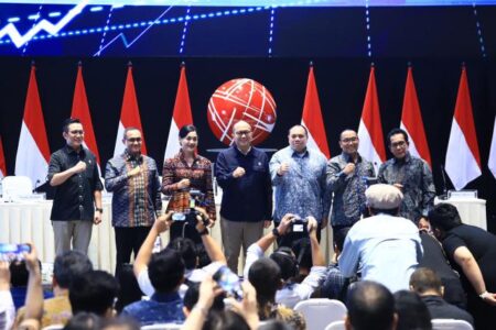 OJK Luncurkan 8 Rencana Aksi Strategis Menuju Standar Global Foto BeritaJatim.com