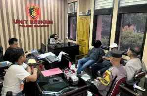 Viral, Balap Lari Liar di Maospati Magetan Ganggu Lalu Lintas Foto BeritaJatim.com