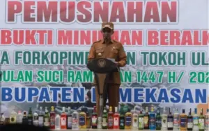 Bupati Pamekasan Ajak Stakeholder dan Masyarakat Jaga Lingkungan dari Peredaran Miras Foto BeritaJatim.com