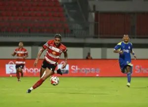Gagal Fokus dan Finishing Faktor Kegagalan Madura United Kalahkan Arema Foto BeritaJatim.com