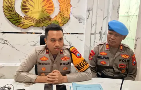 Komplotan Pencuri Sekolah di Ponorogo Ditangkap, Kerugian Tembus Ratusan Juta Foto BeritaJatim.com
