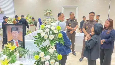 Wali Kota Eri Cahyadi Kenang Adi Sutarwijono di Grand Heaven: Kehilangan Sahabat Foto BeritaJatim.com
