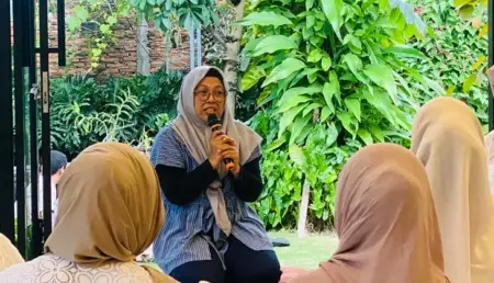 Srawung Sasmita: Inisiatif dr. Ratna Ernawati untuk Kesehatan Mental Wanita di Tuban Foto BeritaJatim.com