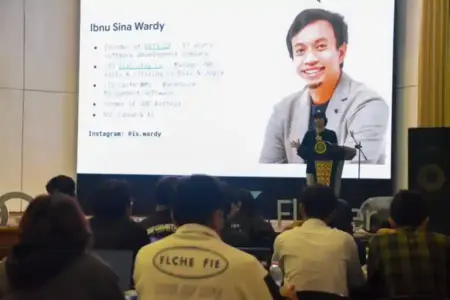 Ibnu Sina Wardy Ungkap Alasan Programmer Harus Jadi Tech Founder di Era AI Foto BeritaJatim.com