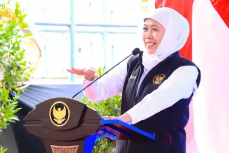 Gubernur Jatim Khofifah: THR Wajib Dibayar Maksimal H-7 Lebaran 1447 Hijriah Foto BeritaJatim.com