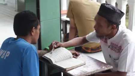 Ramadan di Lapas Kediri: Program One Day One Juz Bangun Disiplin dan Refleksi Warga Binaan Foto BeritaJatim.com