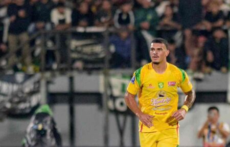 Persebaya Panas, Gustavo Fernandes Tak Sabar Hadapi Bhayangkara di GBT Foto BeritaJatim.com