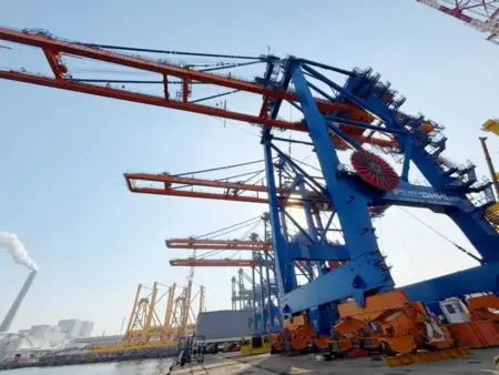 Bidik 13,77 Juta TEUs, Pelindo Terminal Petikemas Optimistis Arus Logistik 2026 Melonjak 10 Persen Foto BeritaJatim.com