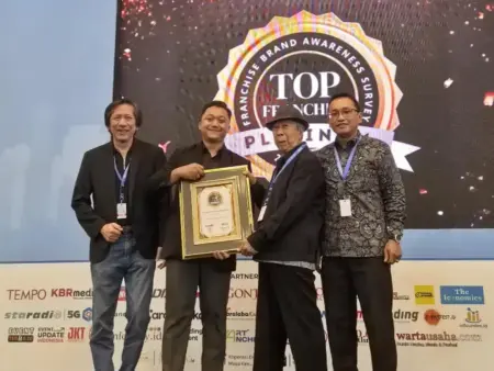 Konsisten Jaga Kualitas Brand Unggulan, Baba Rafi Raih Penghargaan Foto BeritaJatim.com