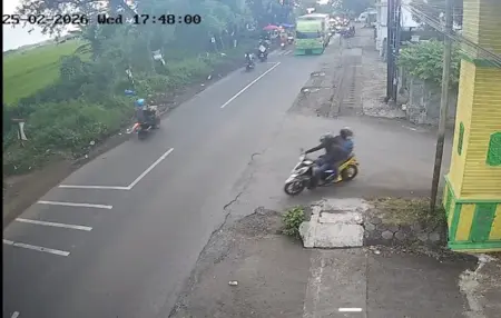Perampokan Brutal di Sumobito Jombang, Bandit Jalanan Bacok Juragan Sembako dan Rampas Uang Hasil Jualan Foto BeritaJatim.com