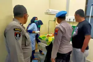 Bayi di Sumenep yang ‘Dibuang’ Itu Alami Luka Robek di Leher Foto BeritaJatim.com