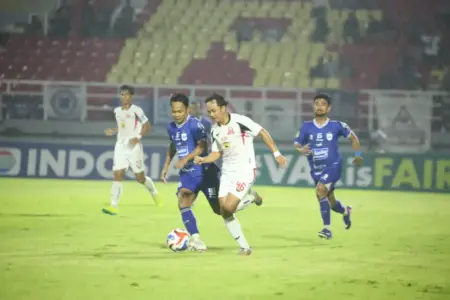 Deltras FC Gagal Tekuk PSIS di Sidoarjo, Widodo Cahyono Putro Siap Tanggung Jawab Foto BeritaJatim.com