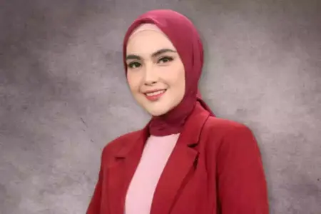 Benarkah Jemaah Umrah Wajib Masuk Asrama Haji? Ini Penjelasan Resmi Kemenhaj Foto BeritaJatim.com