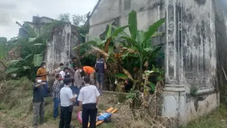 Dua Jasad Perempuan Terbakar di Bekas Asrama Polisi Jombang Diduga Ibu-Anak Asal Nganjuk Foto BeritaJatim.com