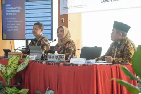 Musrenbang Prajurit Kulon Tuntas, Ika Puspitasari Tekankan Sinkronisasi Usulan Pembangunan 2027 Foto BeritaJatim.com