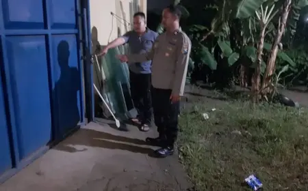 Kepergok, Pelaku Pencurian di Gudang Jombang Tinggalkan Barang Curian dan Sepeda Motor Foto BeritaJatim.com