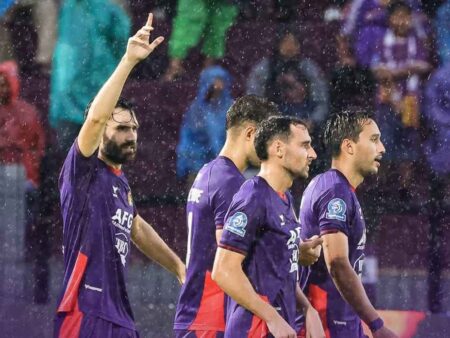 Gol Gomez dan Toral Bawa Persik Kediri Unggul 2-0 atas Dewa United di Babak Pertama Foto BeritaJatim.com